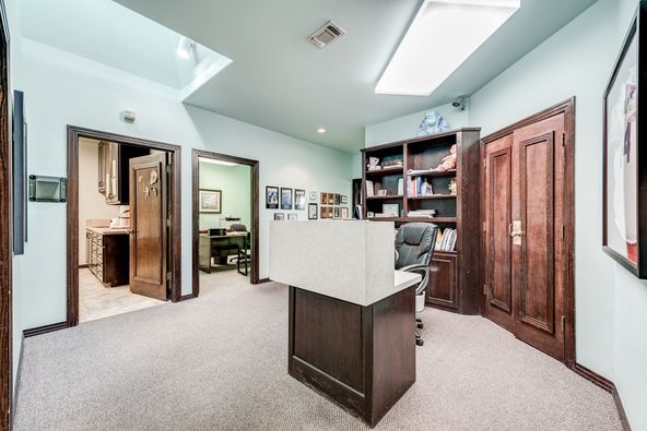 501 W Harwood Rd, Hurst, TX 76054